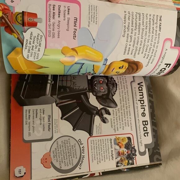 Lego Minifigures character encyclopedia hardback book - Picture 4 of 6